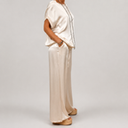Nadine – Timeless Elegance