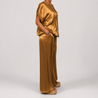 Nadine – Timeless Elegance