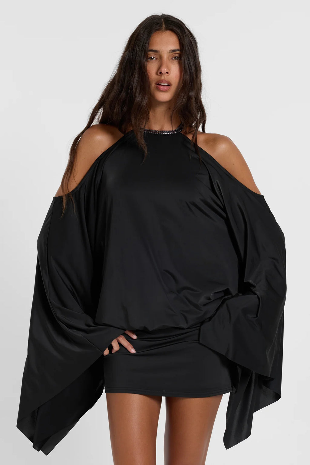 Abito Mini Midnight con Cristalli e Schiena Scoperta